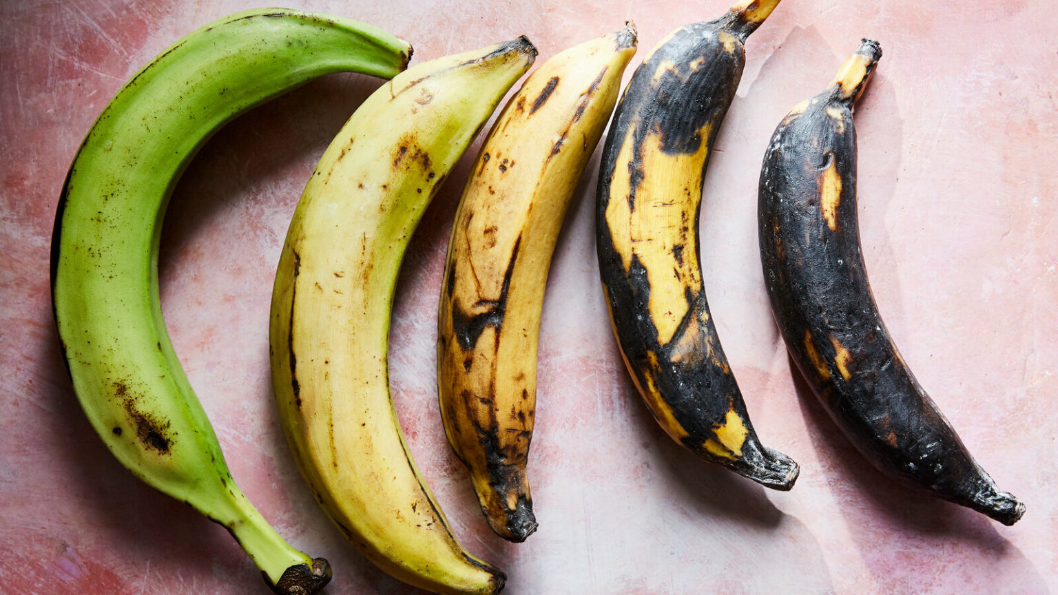 Plantains vs. Bananas What’s the Difference?